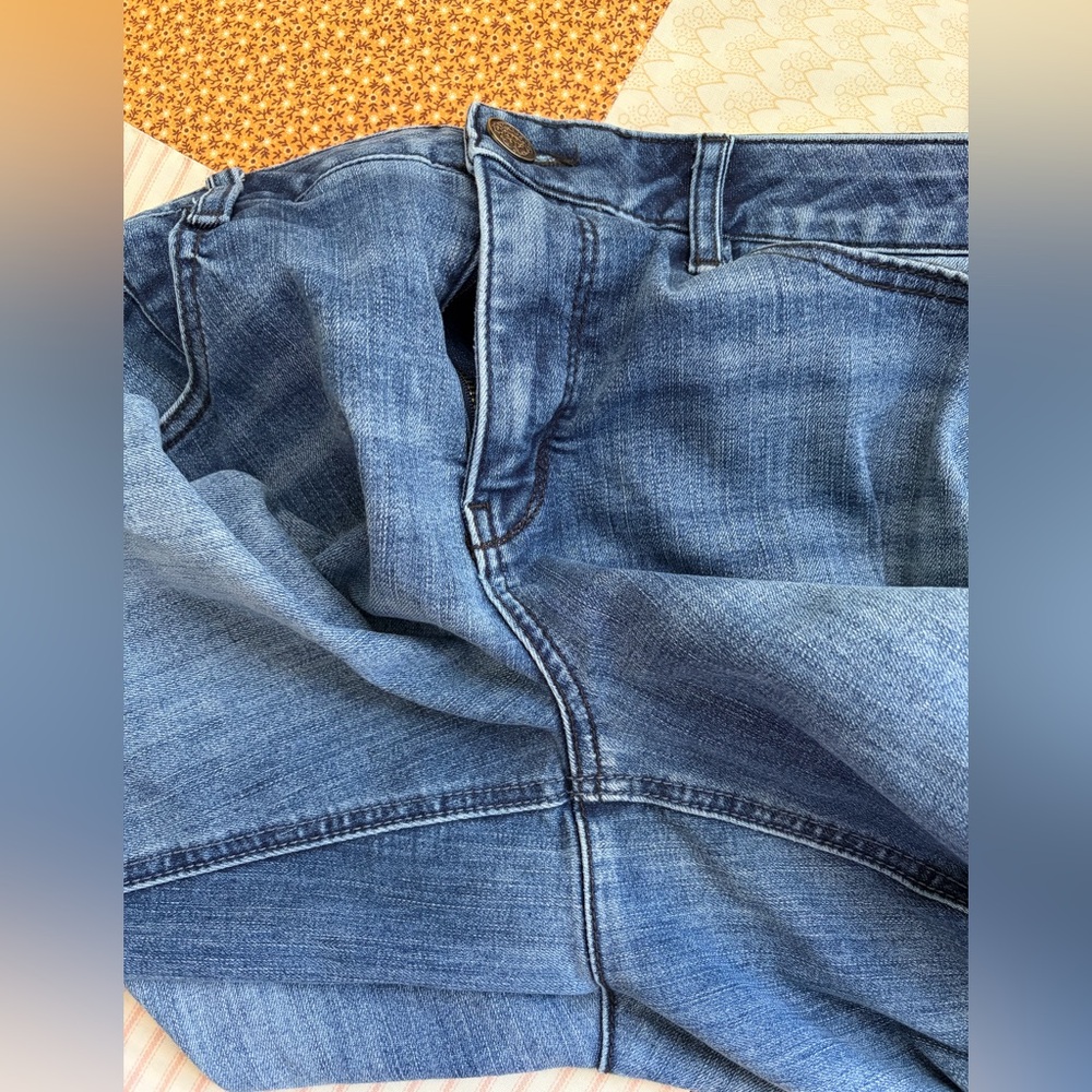 Democracy Ab Solution Girlfriend Straight Jeans - Picture 13 of 14